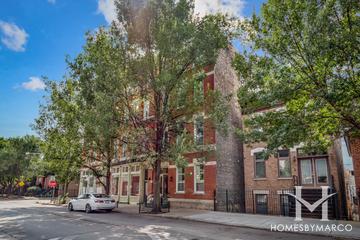 1532 N. Paulina building in the Wicker Park neighborhood of Chicago, IL