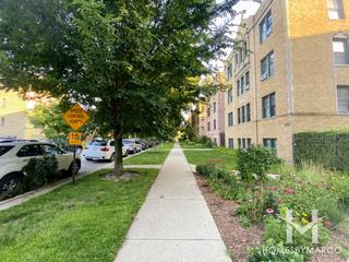 146 Clyde building in Evanston, IL