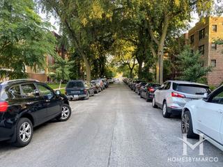 146 Clyde building in Evanston, IL