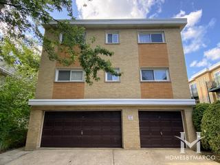 Photos of 715 Seward building in Evanston, IL