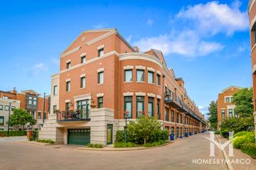 2039 N. Lincoln building in the Lincoln Park neighborhood of Chicago, IL