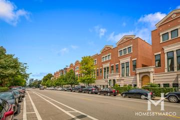 2039 N. Lincoln building in the Lincoln Park neighborhood of Chicago, IL