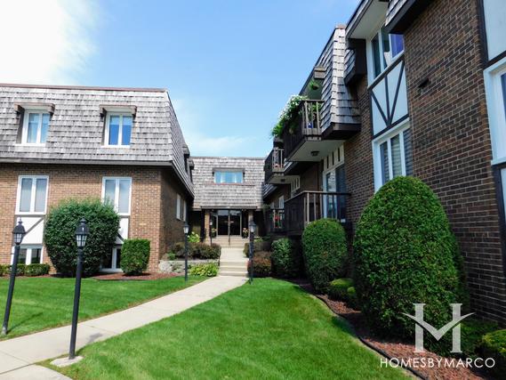 Talcott House building in Park Ridge, IL