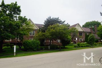 Briarton Place Condos subdivision in Glen Ellyn, IL