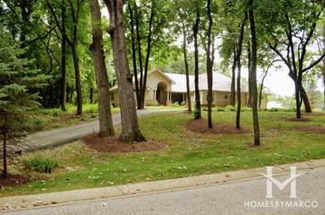 Eagle Pointe subdivision in Barrington Hills, IL