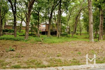 Eagle Pointe subdivision in Barrington Hills, IL