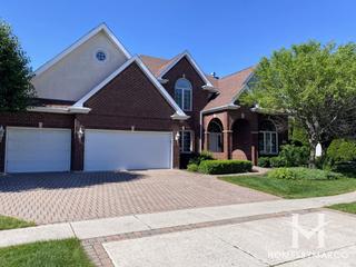 Castlewood Estates subdivision in Lemont, IL