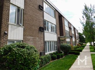 711 Busse building in Park Ridge, IL