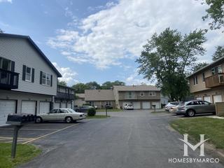 Courthomes of Indian Oaks subdivision in Bolingbrook, IL