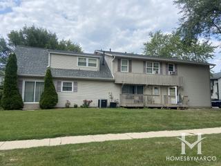 Courthomes of Indian Oaks subdivision in Bolingbrook, IL