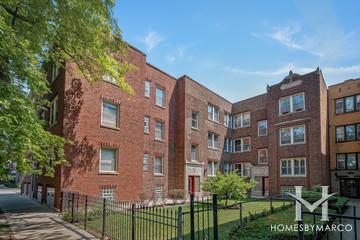 2013-2015 N. Leavitt building in the Bucktown neighborhood of Chicago, IL