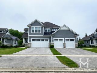 Hinsdale Meadows subdivision in Hinsdale, IL
