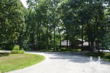 Hidden Valley subdivision in Kildeer, IL