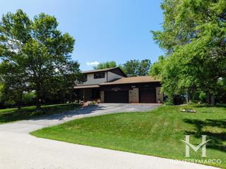 High Point Manor subdivision in Round Lake, IL