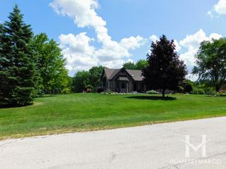 High Point Manor subdivision in Round Lake, IL