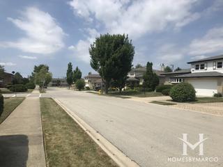 Photos of Golfview Gardens subdivision in Niles, IL