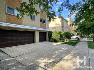 717 Seward building in Evanston, IL