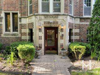 807 Reba building in Evanston, IL