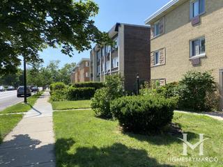 1609 Howard building in Evanston, IL