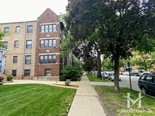 830-832 Hinman building in Evanston, IL