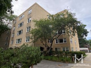 719 Dobson building in Evanston, IL