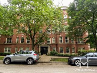 240 Lee building in Evanston, IL