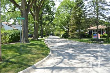 Ridgeview subdivision in Highland Park, IL