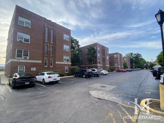 2750 Hampton building in Evanston, IL