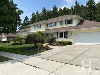 Caro Vista subdivision in Orland Park, IL