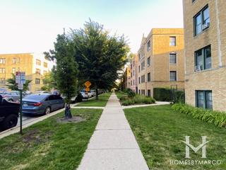 148 Clyde building in Evanston, IL