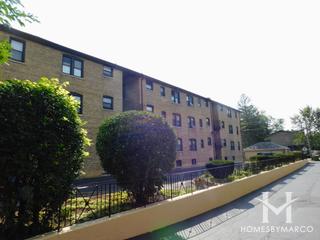 1419 W. Touhy building in Park Ridge, IL