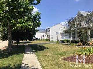 Waterside Farmington Estates subdivision in Oswego, IL