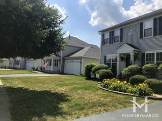 Waterside Farmington Estates subdivision in Oswego, IL