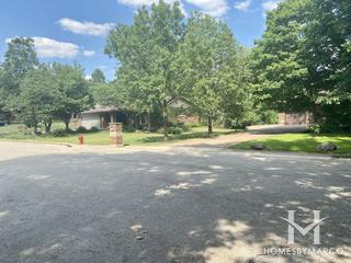 Warren Woods subdivision in New Lenox, IL