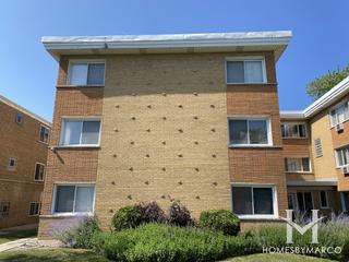 1625 Howard building in Evanston, IL