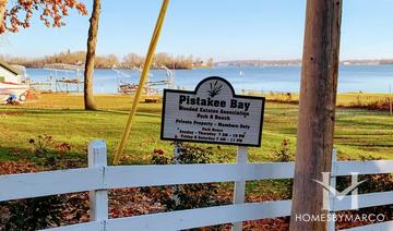 Photos of Wooded Estates subdivision in McHenry, IL