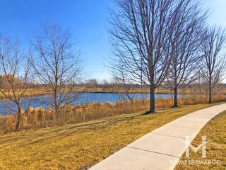 Prairie Lakes subdivision in McHenry, IL