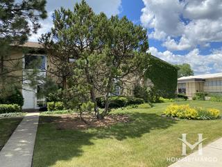 Swainwood North Condominiums subdivision in Glenview, IL
