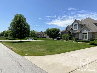 Photos of Moorfield Estates subdivision in Lemont, IL