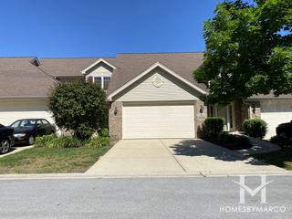 Equestrian Ridge subdivision in Hickory Hills, IL