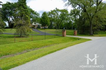 Barrington Lakes subdivision in Barrington Hills, IL