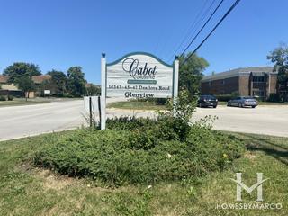 Cabot Crossing building in Glenview, IL