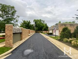 Commons in Northbrook subdivision in Northbrook, IL