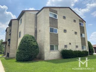 Villa Re'al building in Orland Park, IL