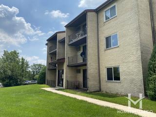 Villa Re'al building in Orland Park, IL