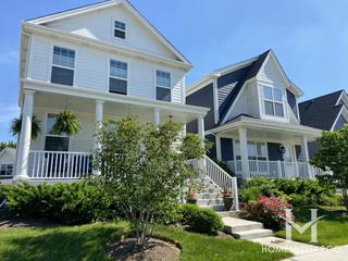 Photos of Stafford Place subdivision in Warrenville, IL