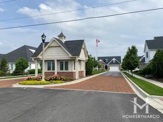 Lakeside Pointe subdivision in Burr Ridge, IL