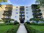 820 Oakton