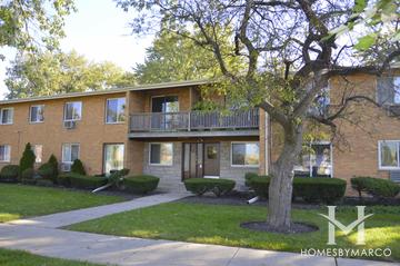 Kathleen Drive Condominium building in Des Plaines, IL