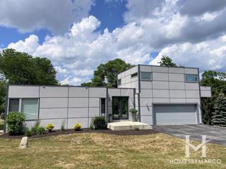Keeneyville subdivision in Roselle, IL